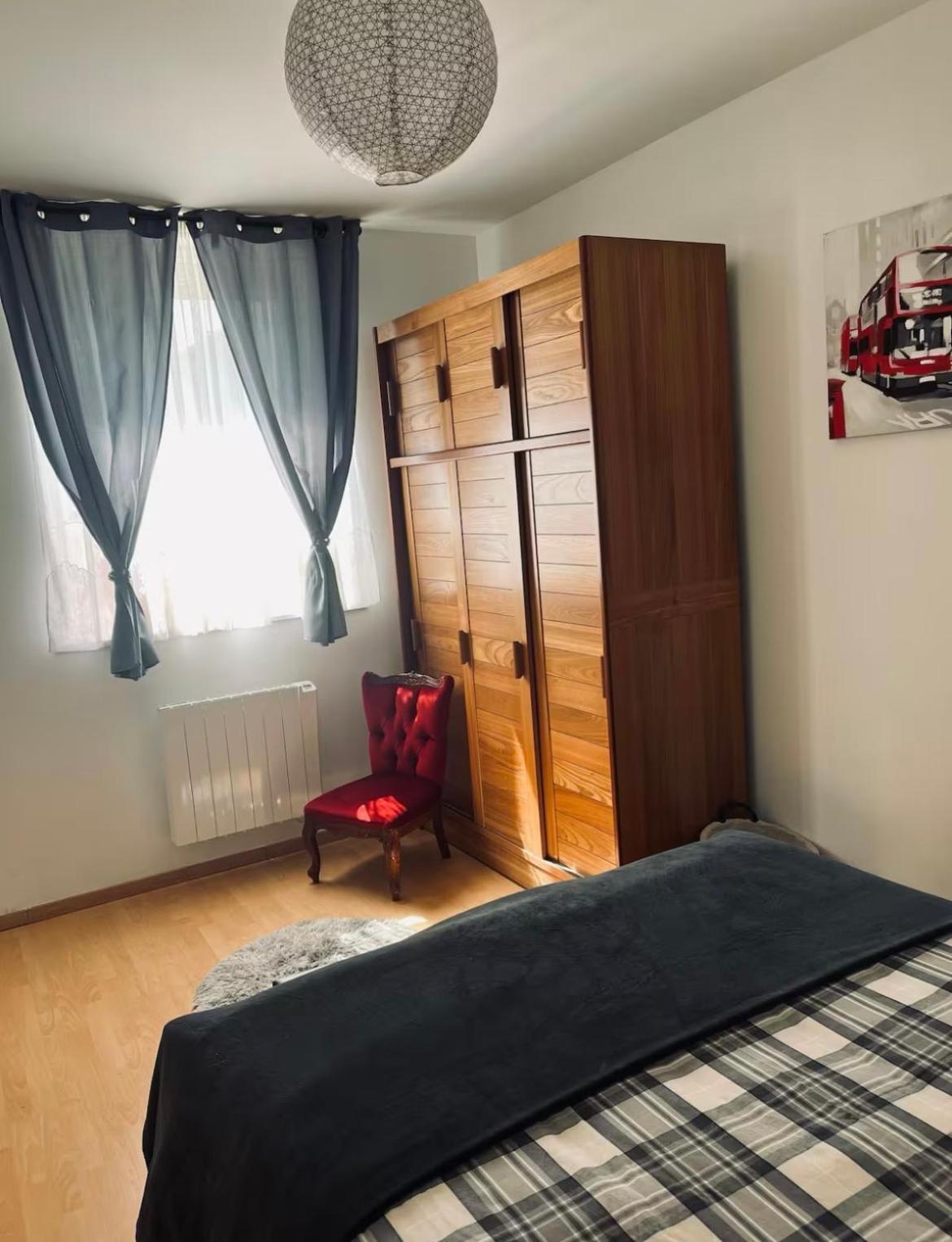 Appartement avec terrasse privative Celles-sur-Plaine Extérieur photo