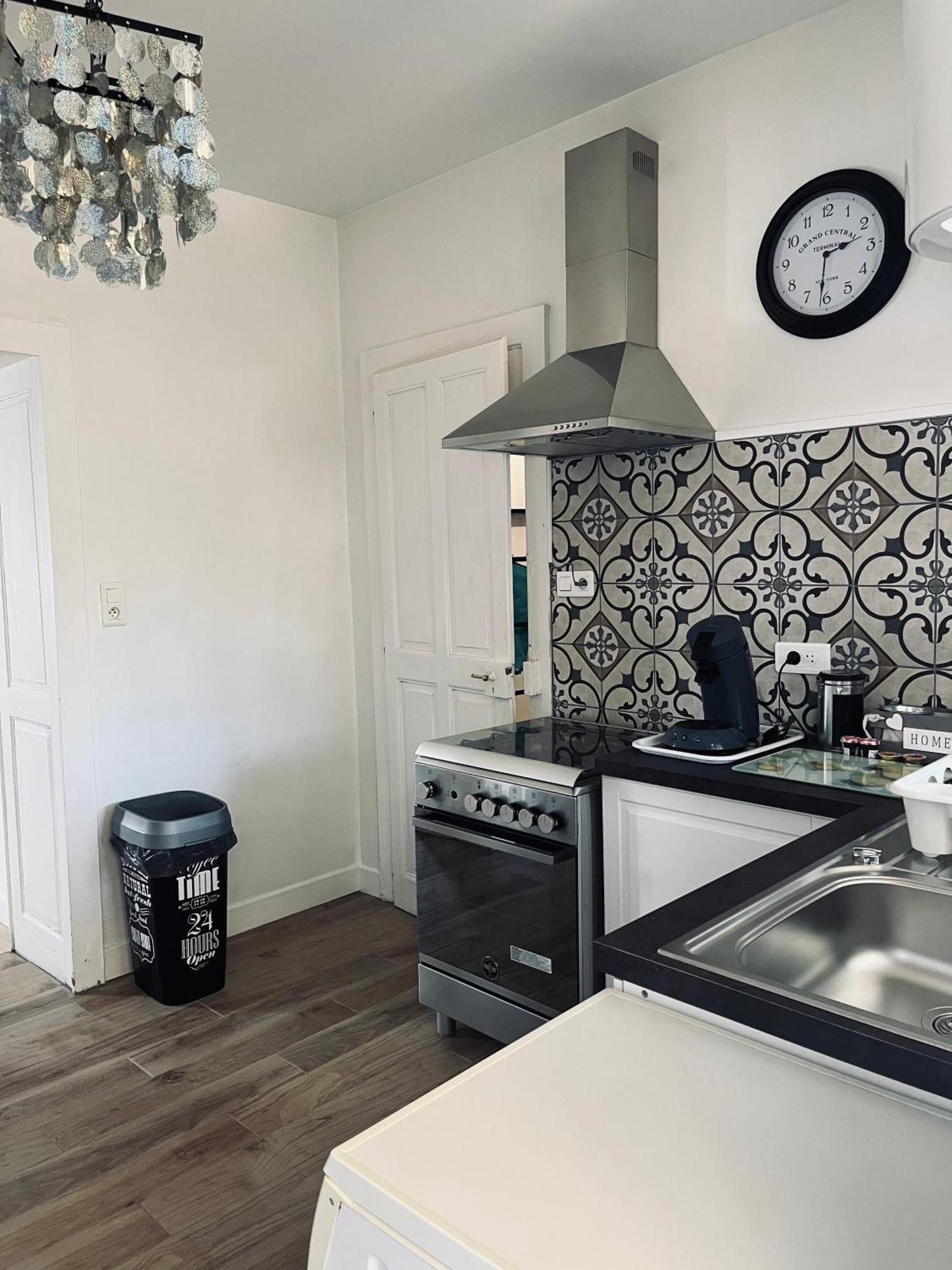 Appartement avec terrasse privative Celles-sur-Plaine Extérieur photo